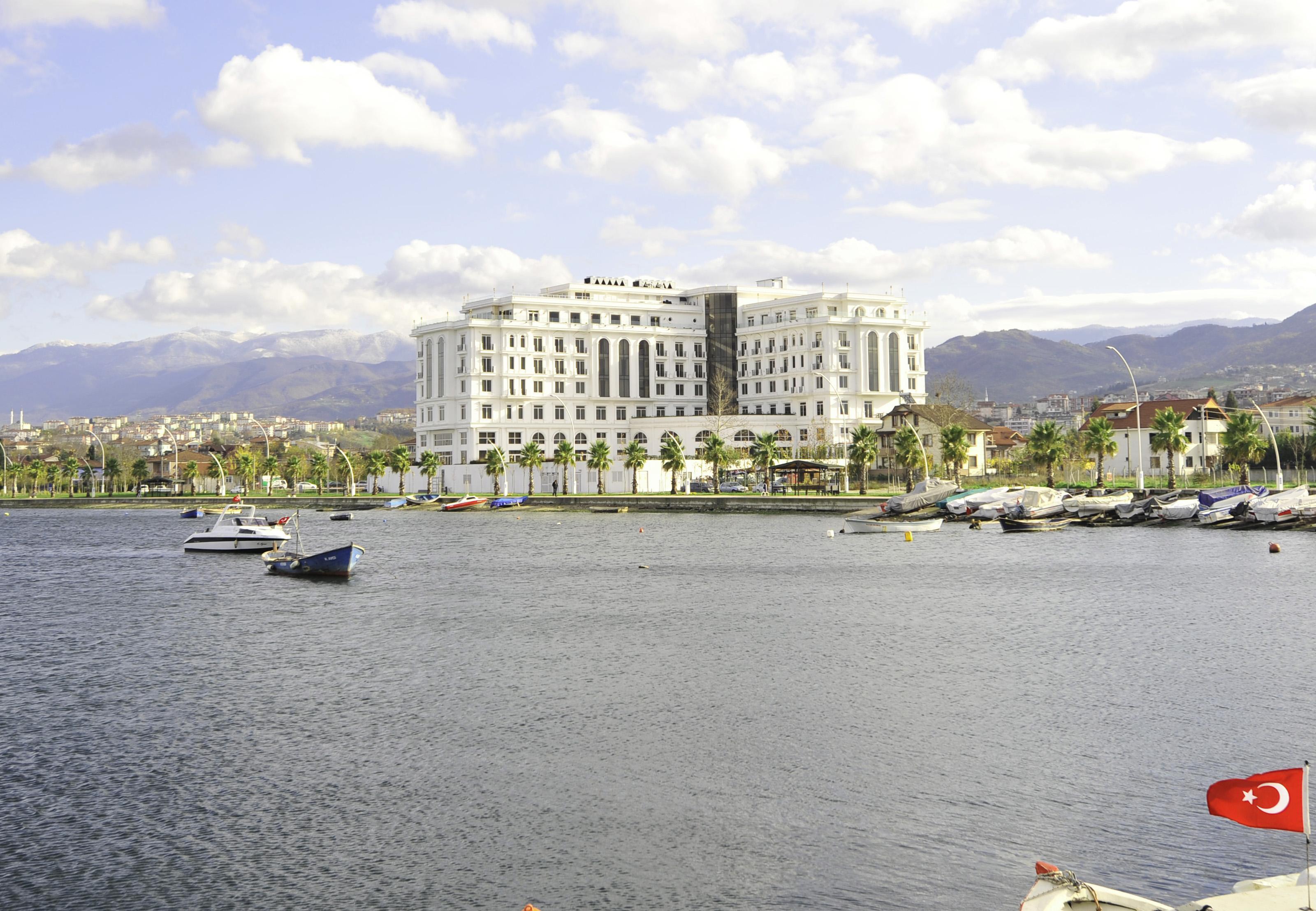 Wellborn Luxury Hotel Коджаэли Экстерьер фото